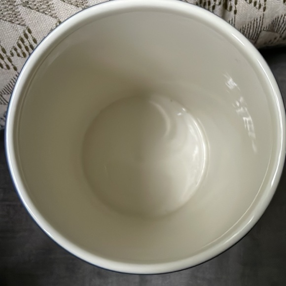 Lenox poppies on blue canister - Picture 3 of 6